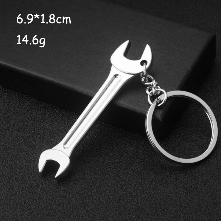 Keychains For Men Car Bag KeyRing Outdoor Combination Tool Portable Mini Utility Pocket Clasp Ruler Hammer Wrench Pliers Shovel