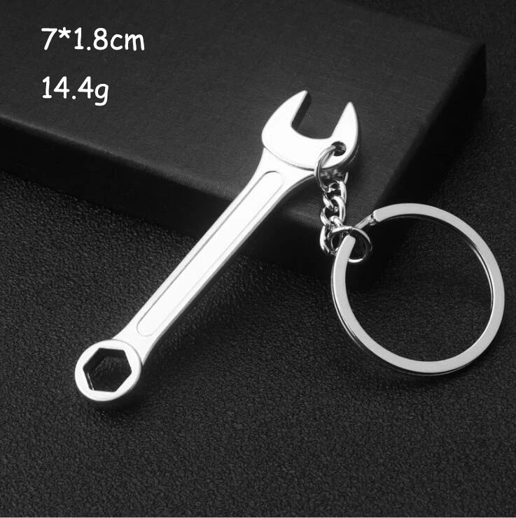 Keychains For Men Car Bag KeyRing Outdoor Combination Tool Portable Mini Utility Pocket Clasp Ruler Hammer Wrench Pliers Shovel