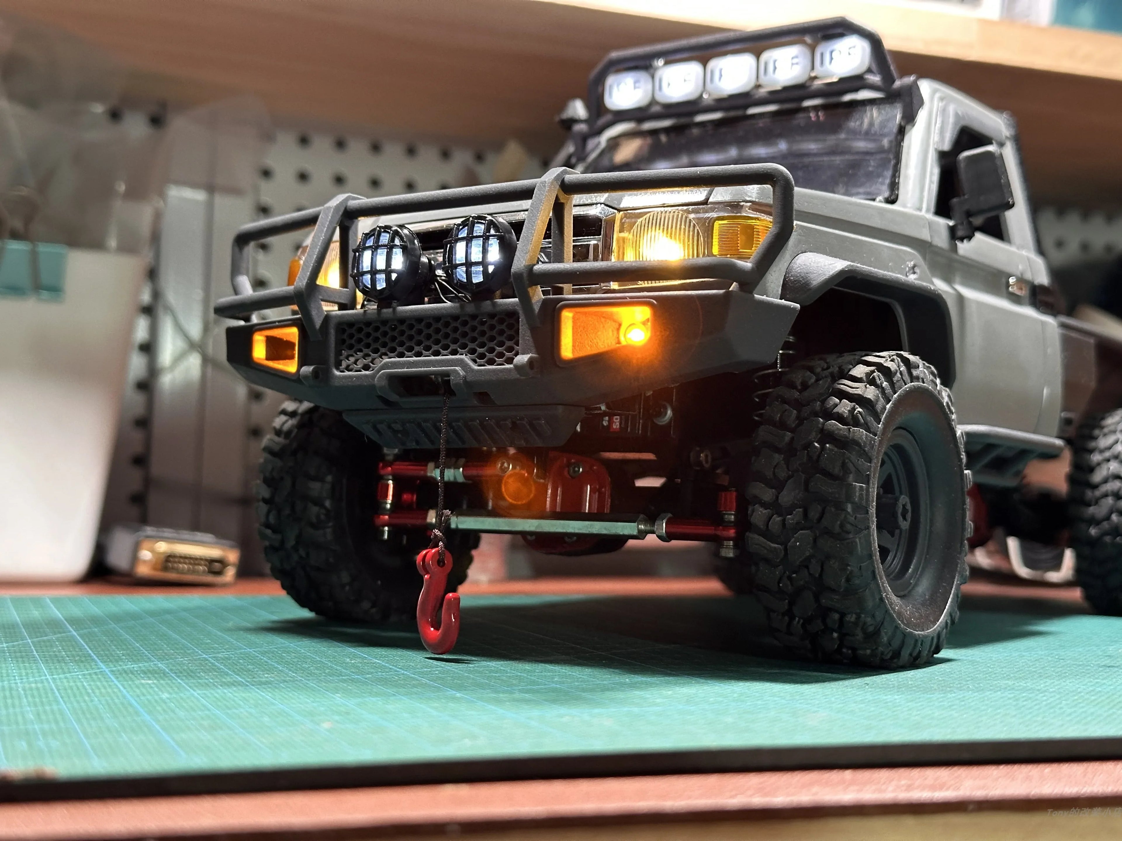Short Truck Half Truck Off-road Vehicle Accessories Bumper ARB Style Modification Suitable for Remote Control Car MN82