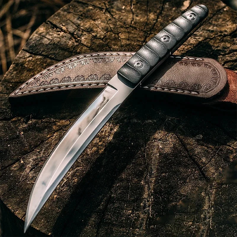 Outdoor camping survival knives, self-protection, wilderness survival tactics, straight knives, Swiss high hardness military kni