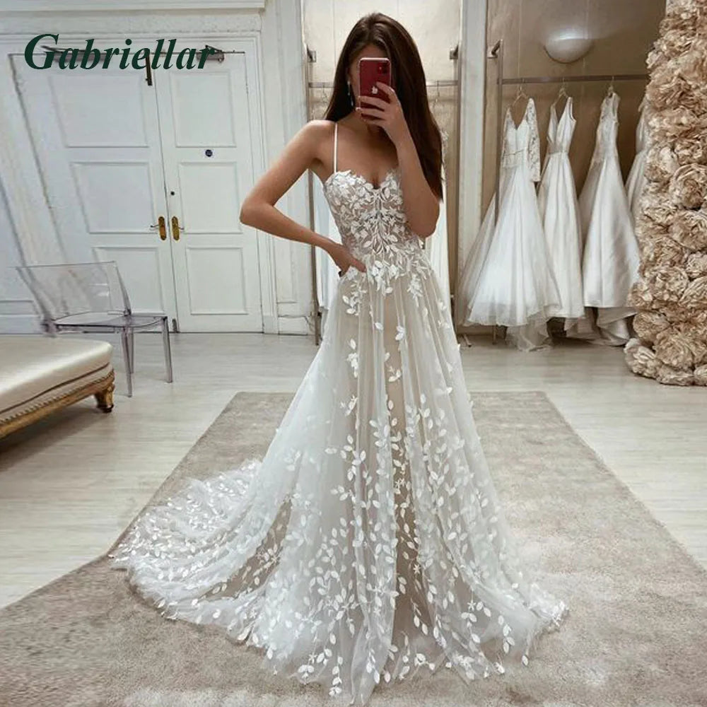 Gabriellar Charming Strapless Wedding Dresses A-line Pleat Lace Appliques Zipper Sweep Train Brautkleid De Mariee Customized