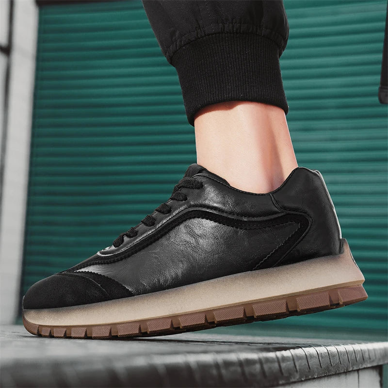 New solid-color sports shoes - Men's genuine leather low-top slip-on covered driving shoes - Sports shoes - Excellent comfort
