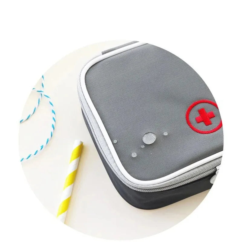 Emergency First Aid Kit Small Medicine Kit Epidemic Prevention Kit Convenient Travel Storage Heart-shaped and Cute Storage
