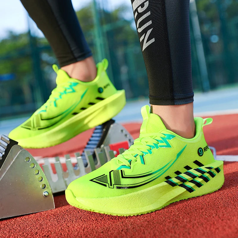 Sports and leisure shoes, men's shoes, marathon oversized air cushioned shoes, fly woven all season rubber, wear-resistant, anti