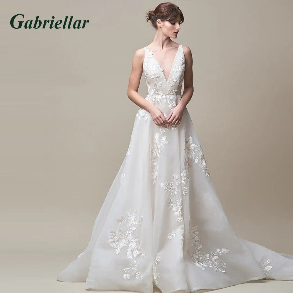Gabriellar Charming Strapless Wedding Dresses A-line Pleat Lace Appliques Zipper Sweep Train Brautkleid De Mariee Customized