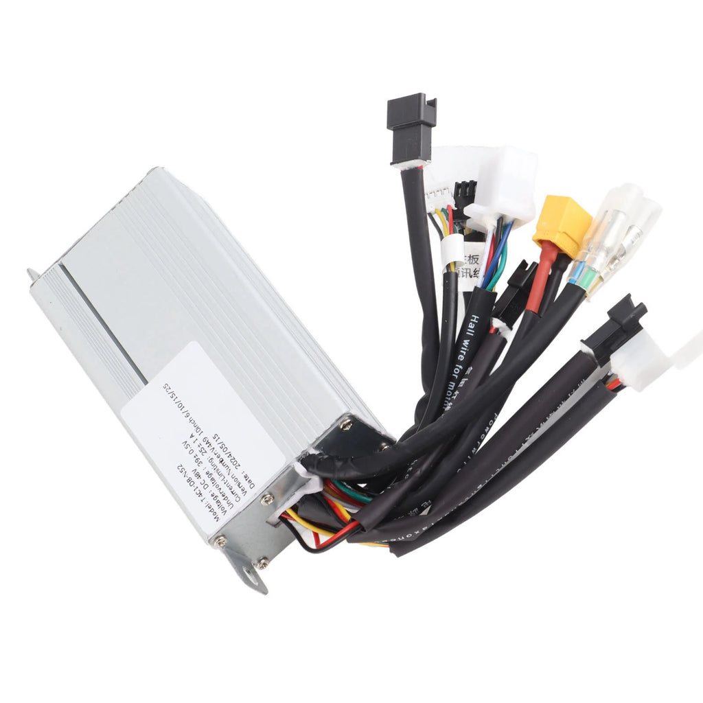 Electric Bike Motor Controller 48V Good Heat Dissipation Safe Dual Drive Electric Scooter Controller 800W for Electric Tricycle