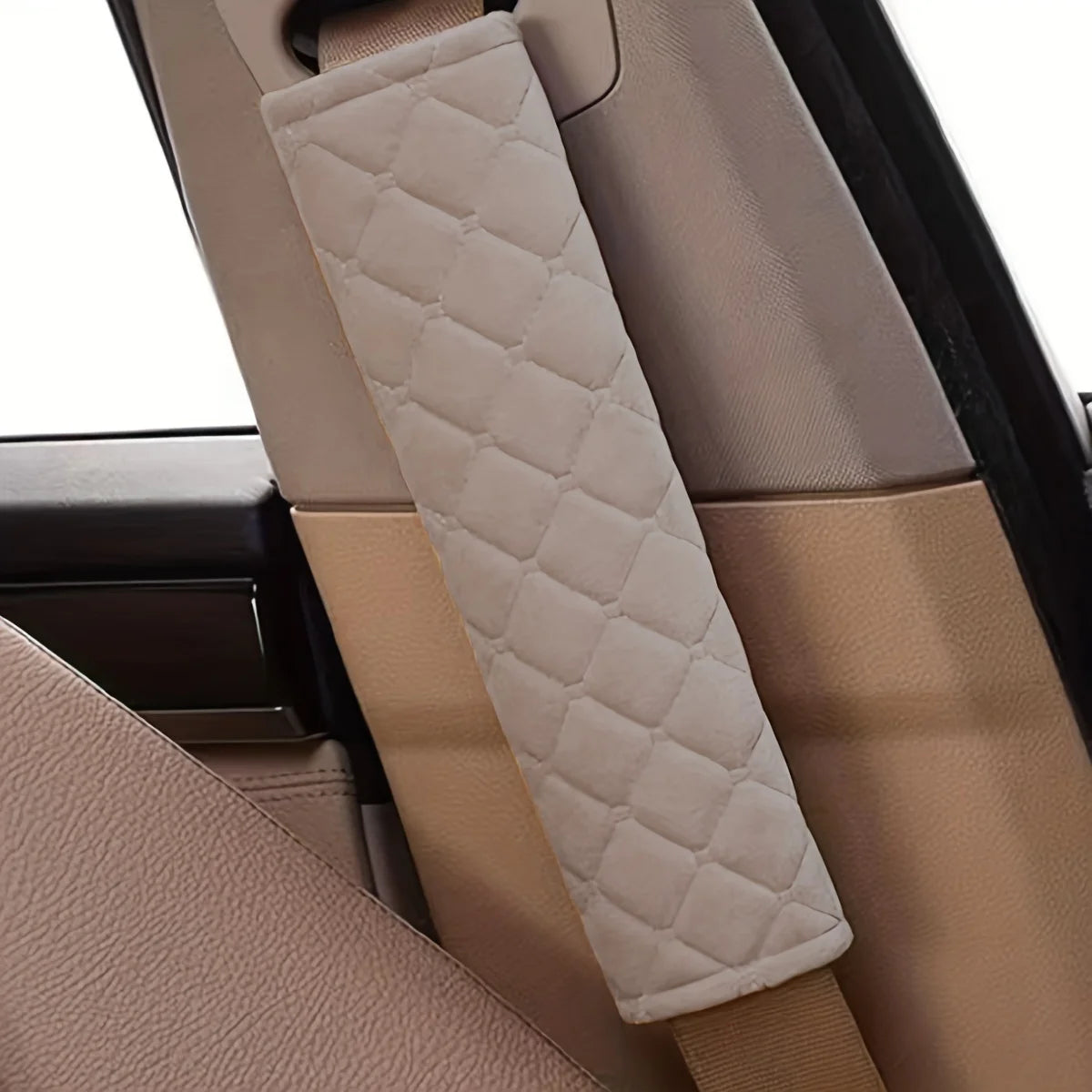 Comfortable and Adjustable Seat Belt Covers in Soft Velvet Fabric - Perfect for Car, Truck, SUV, Backpacks
