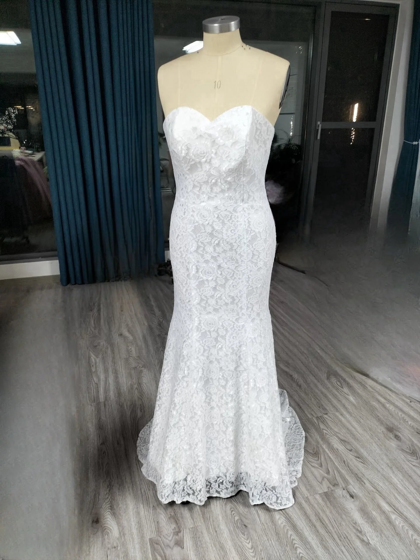 TSxuelian Sweetheart  Lace Wedding Dresses Mermaid Off Shoulder Floor Long Bridal Ball Gown Small Trailing  Beach Wedding Gown