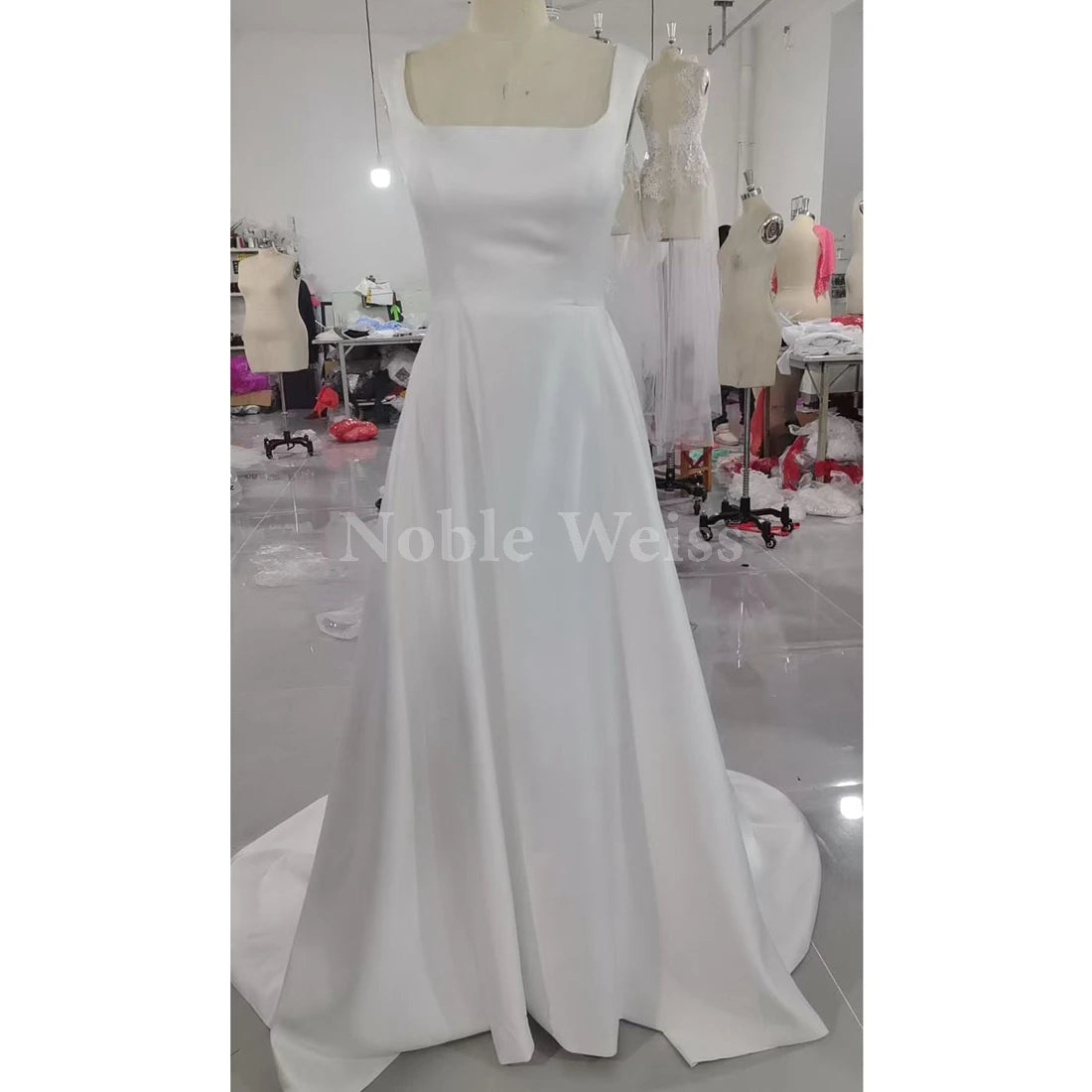 Elegant Square Wedding Dresses for Women Sleeveless  A-Line Simple Satin Bridal Gown Customized