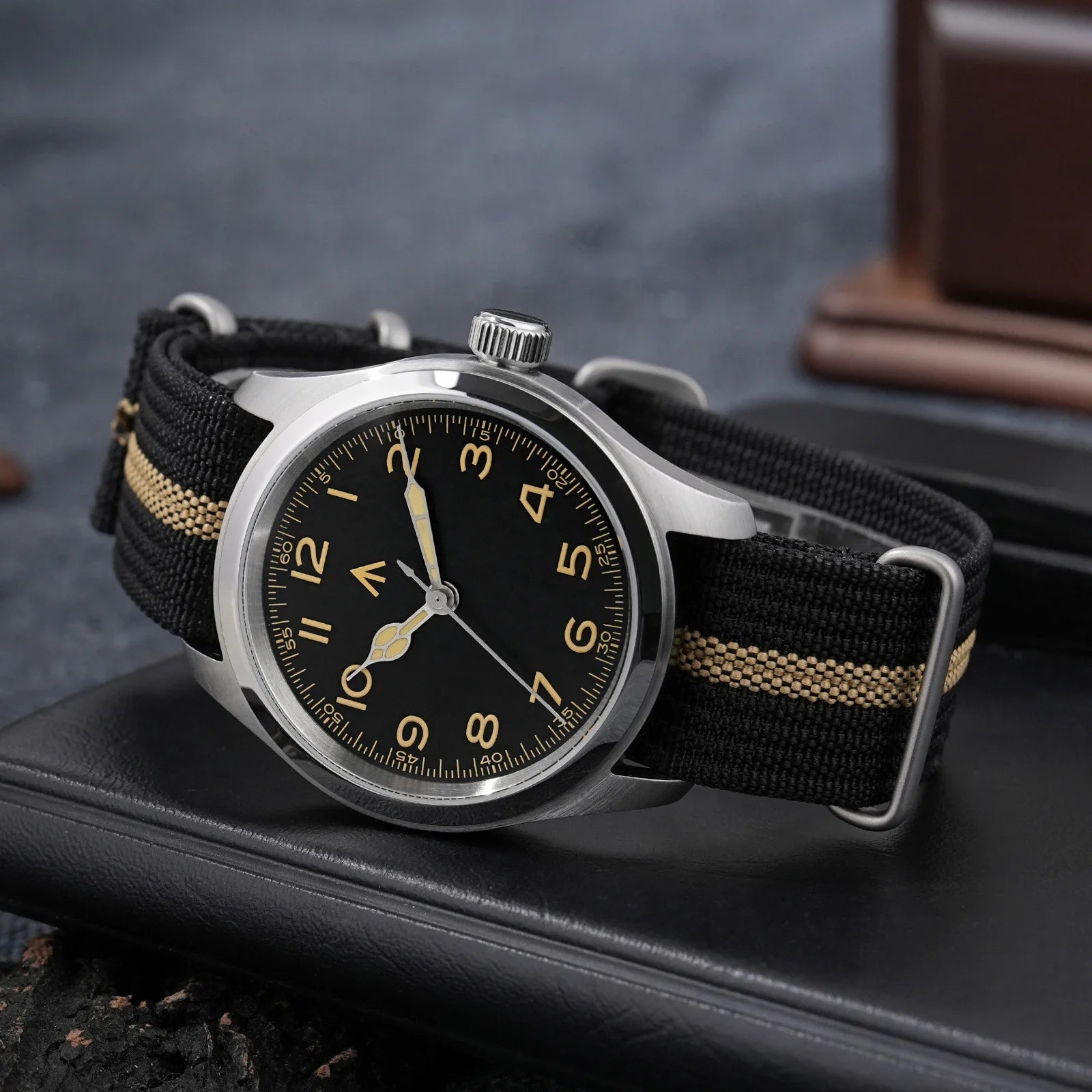 Militado ML08 Military Watch VH31 Quartz Movement Double Domed Sapphire C3 Super Luminous 10Bar Waterproof 38mm Vintage Watches