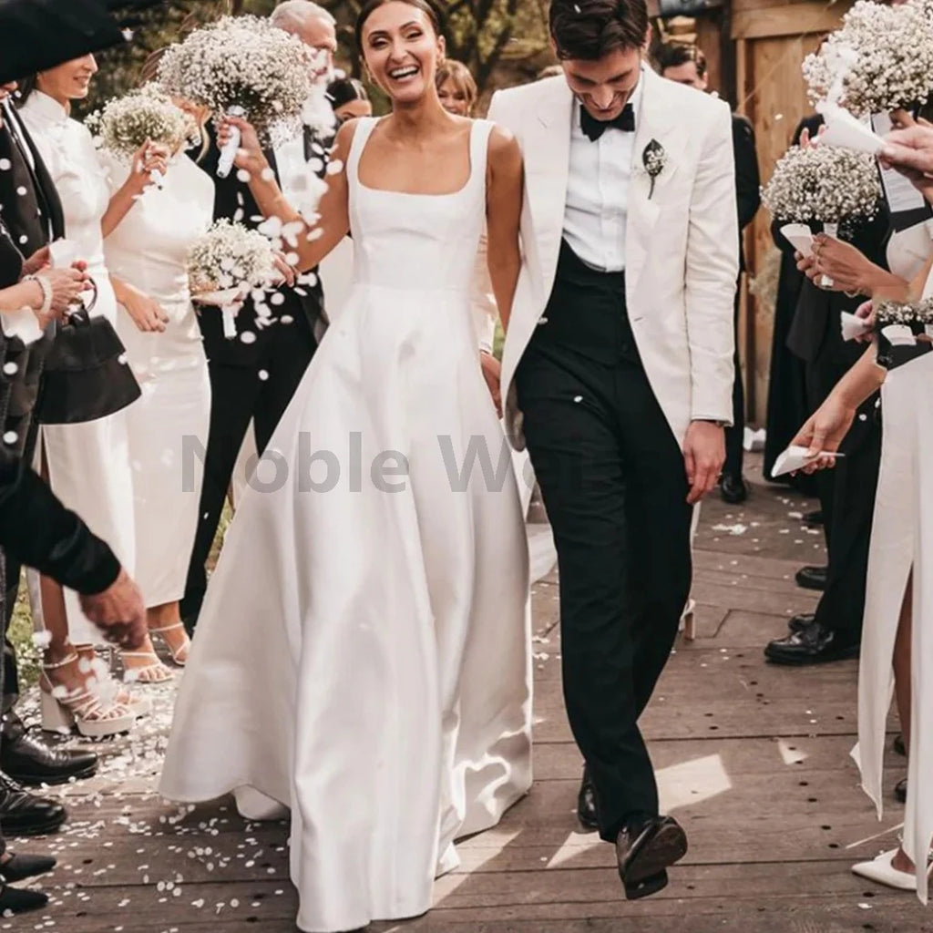 Elegant Square Wedding Dresses for Women Sleeveless  A-Line Simple Satin Bridal Gown Customized