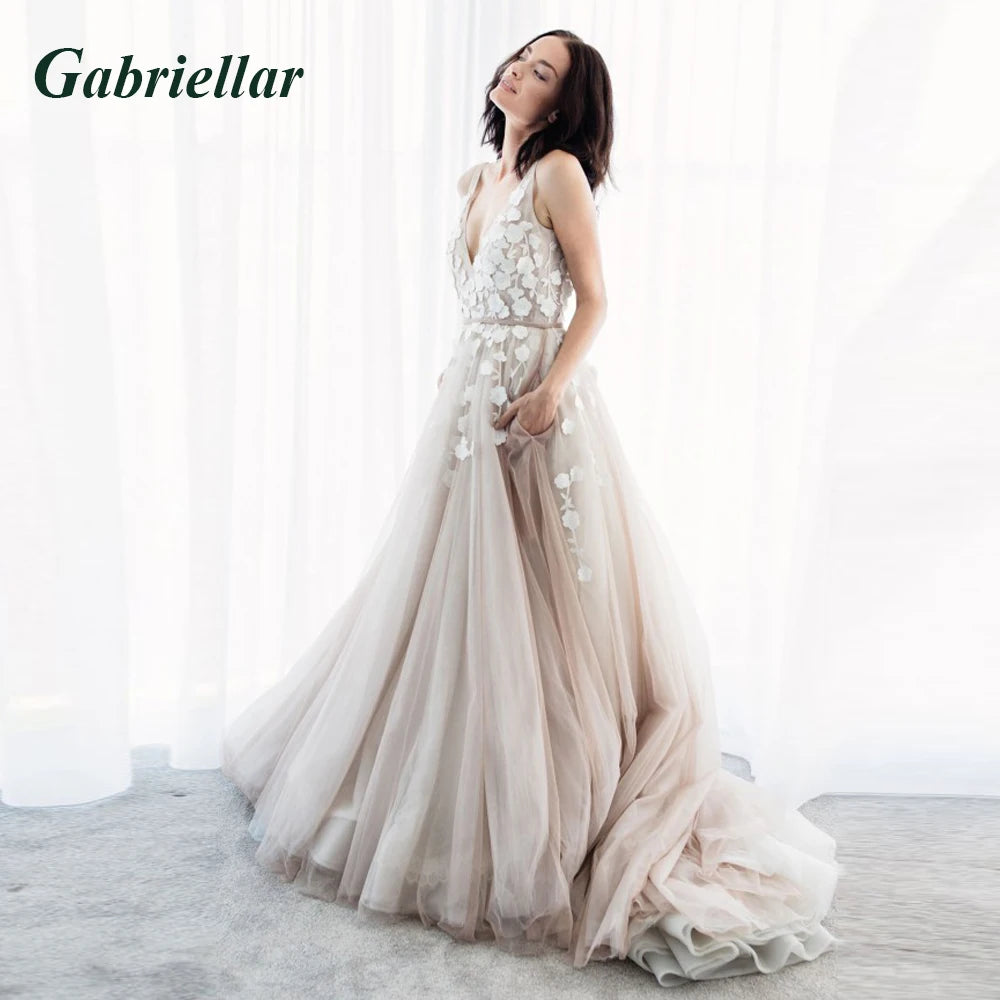 Gabriellar Charming Strapless Wedding Dresses A-line Pleat Lace Appliques Zipper Sweep Train Brautkleid De Mariee Customized