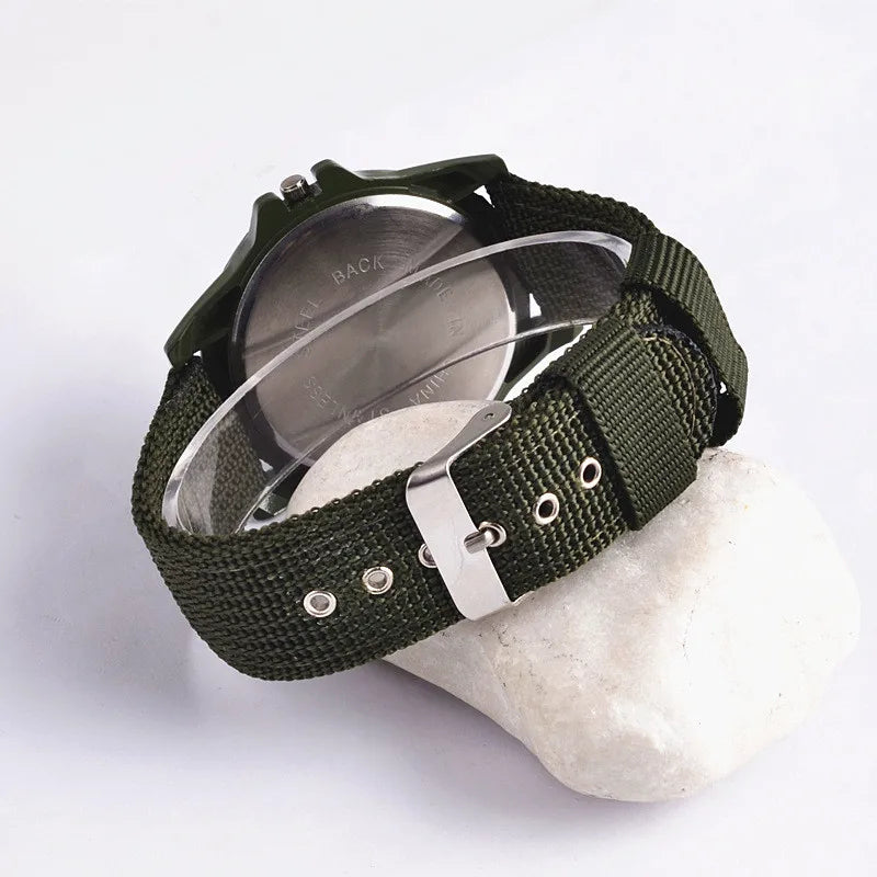 Military Mens Watch Top Brand Army Green Sports Analog Quartz Wristwatch Nylon Band Fashion Casual Men's Clock relogio masculino