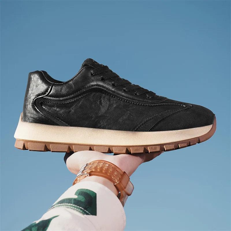New solid-color sports shoes - Men's genuine leather low-top slip-on covered driving shoes - Sports shoes - Excellent comfort